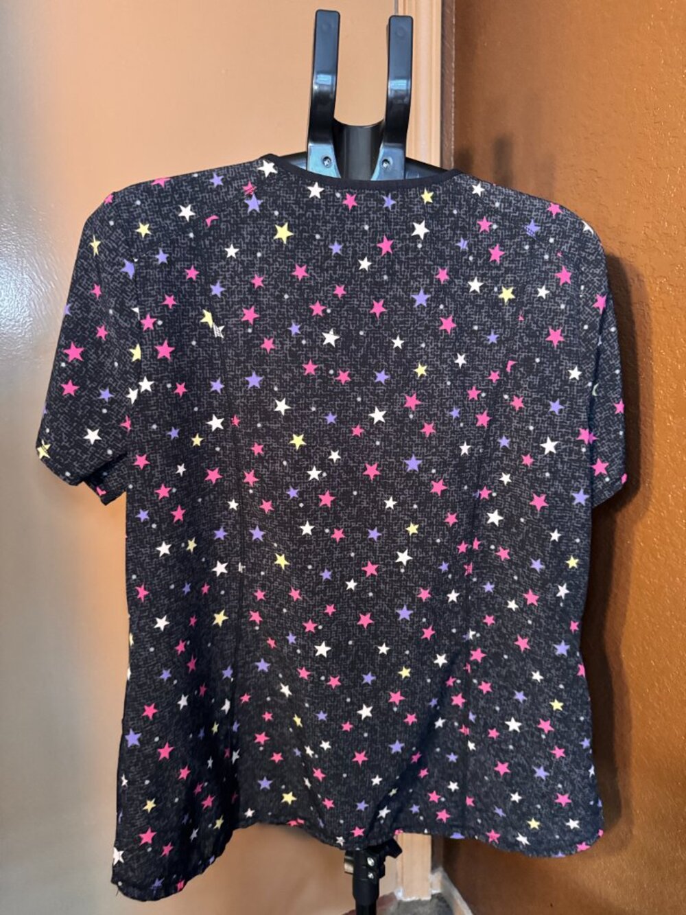 Cherokee Infinity Scrub Top Large - Picture 3 of 3